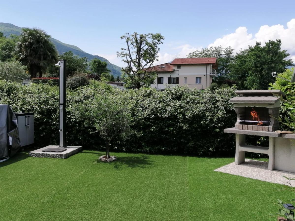 A Due Passi Dal Lago Colico Bagian luar foto