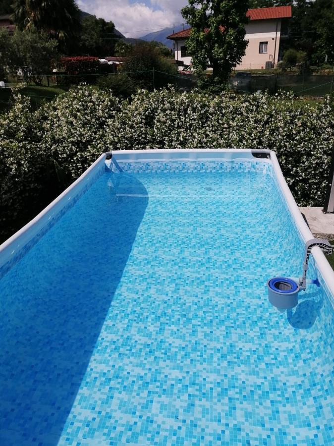 A Due Passi Dal Lago Colico Bagian luar foto